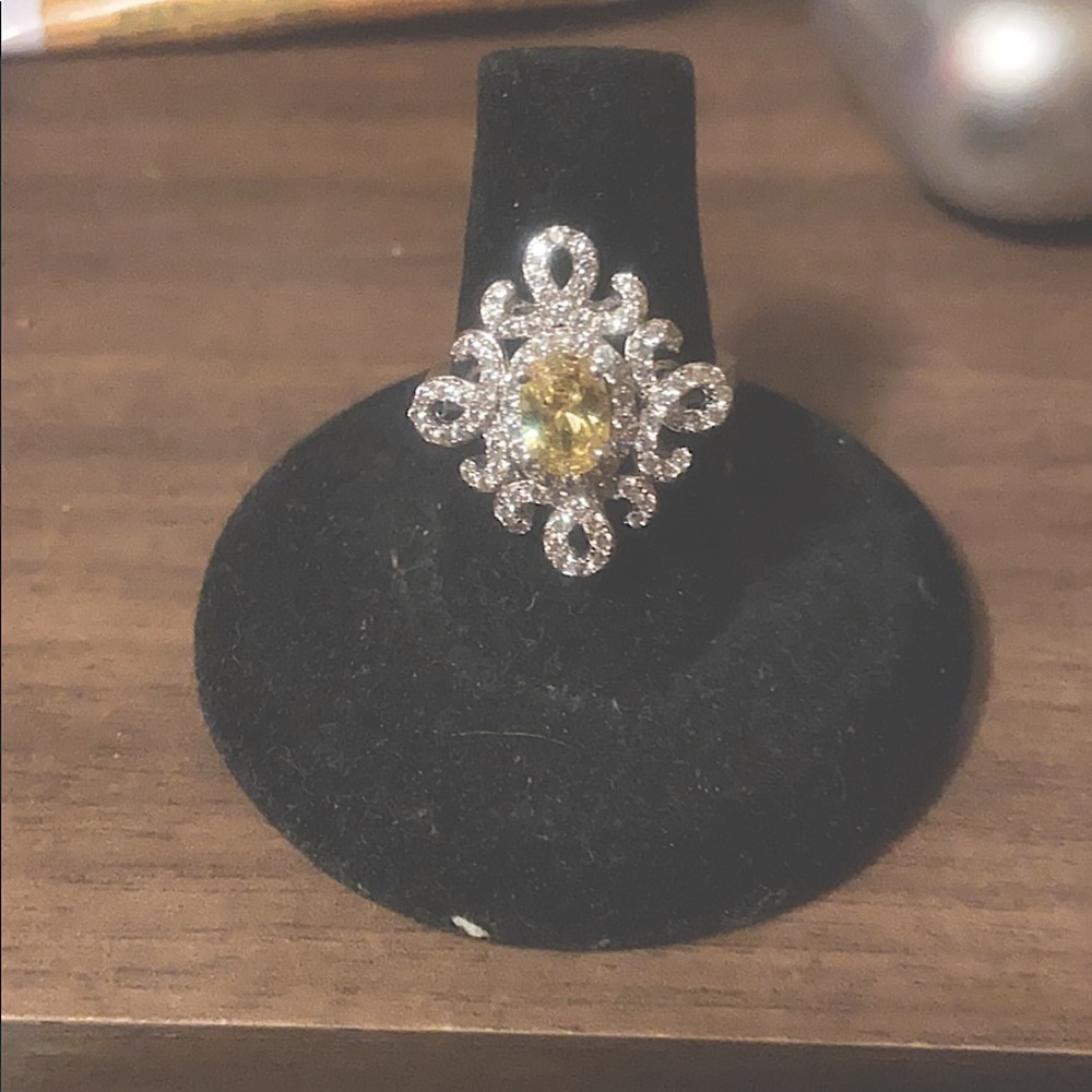 Beautiful statement ring  “canary yellow”